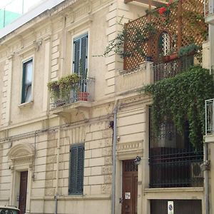 La Maison Des Livres
